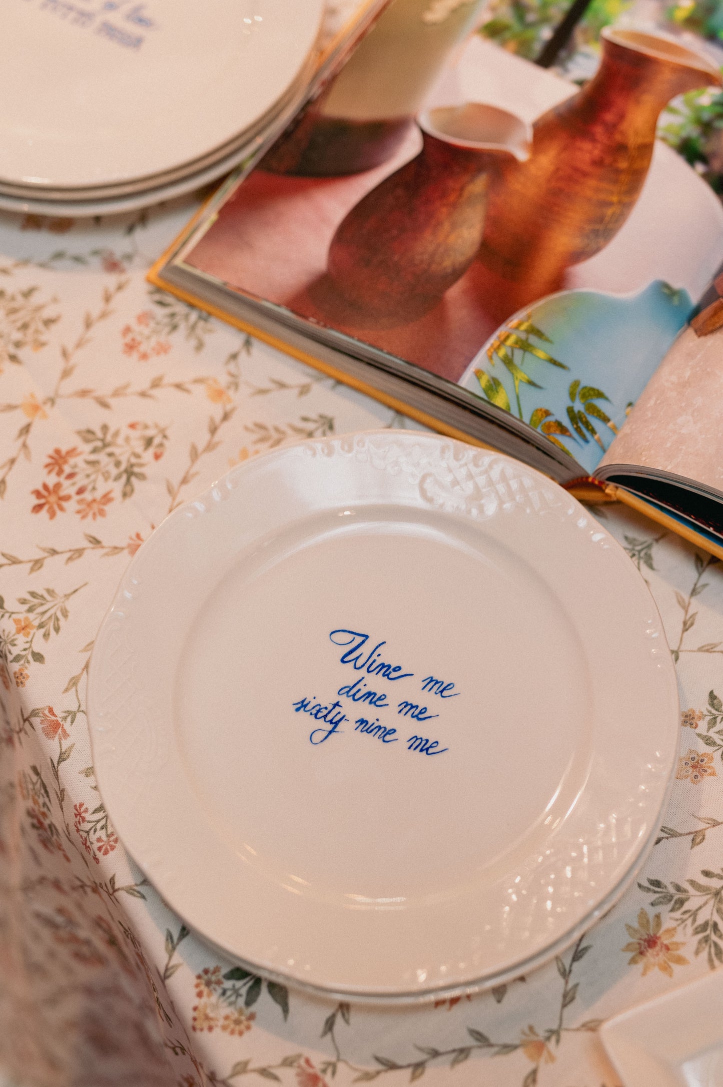 PLATE "WINE ME"
